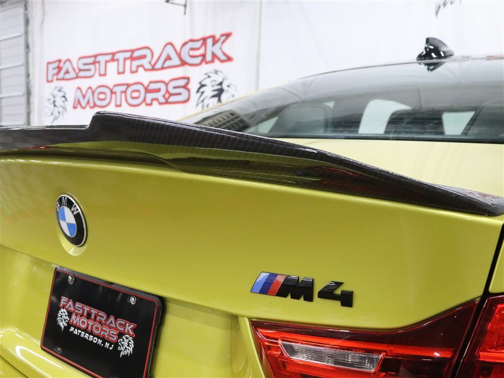 Used 2017 BMW M4 Coupe RWD image 13