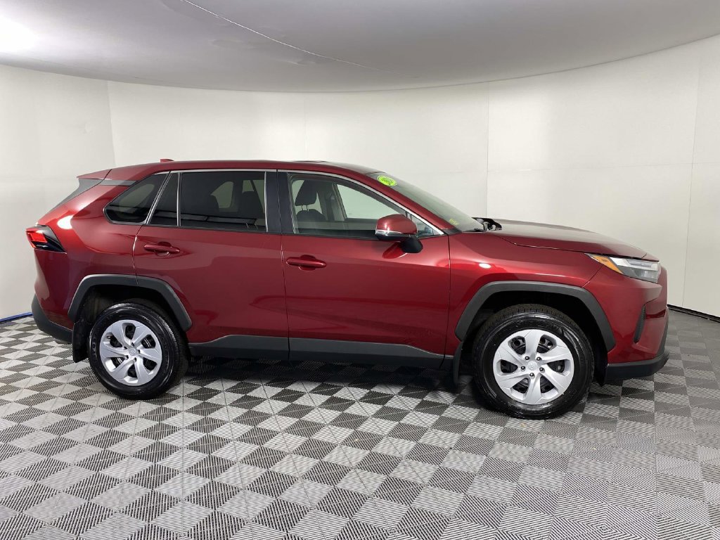 Used 2024 Toyota RAV4 LE AWD/4WD image 10