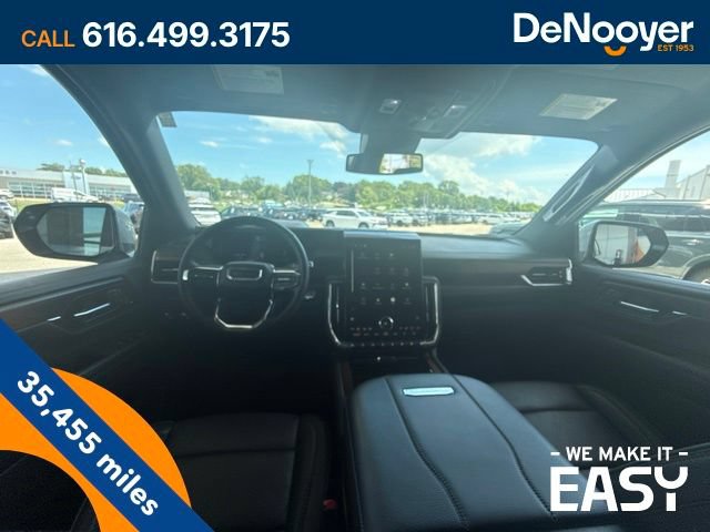 Used 2025 GMC Yukon Denali AWD/4WD image 33