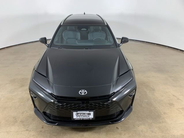 Used 2025 Toyota Crown Signia AWD/4WD image 4