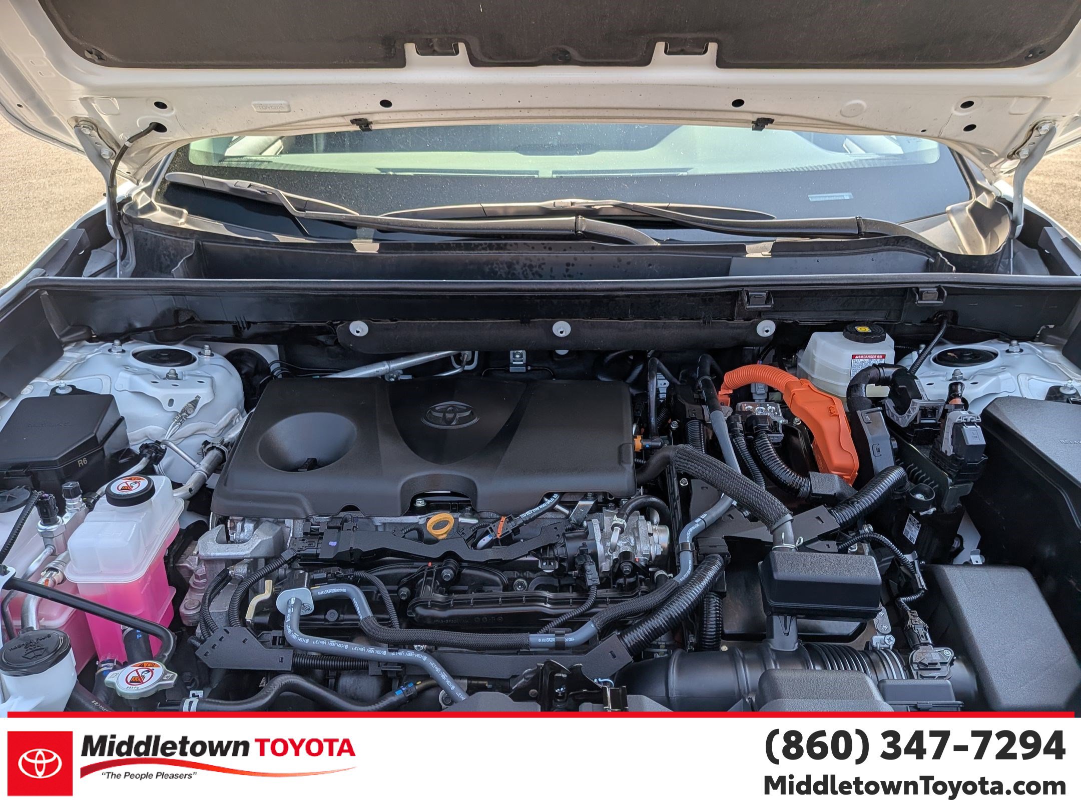 Used 2025 Toyota RAV4 XLE image 38