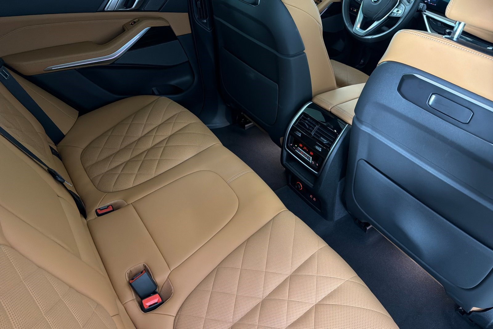 Used 2024 BMW X5 sDrive40i w/ Premium Package RWD image 33