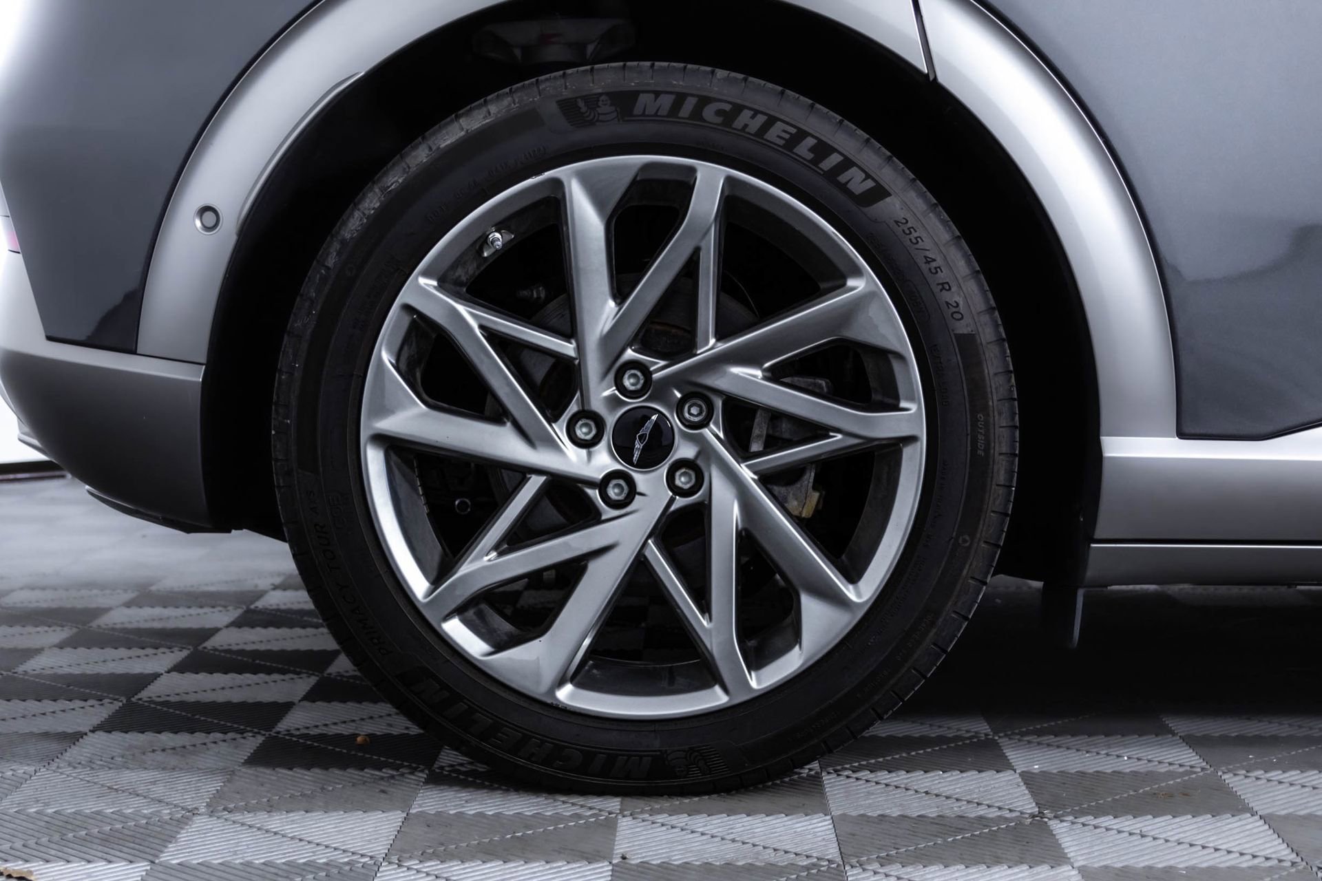 Used 2023 Genesis GV60 Advanced AWD/4WD image 49