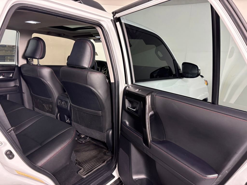 Used 2024 Toyota 4Runner TRD Off-Road Premium w/ Moonroof Package AWD/4WD image 33