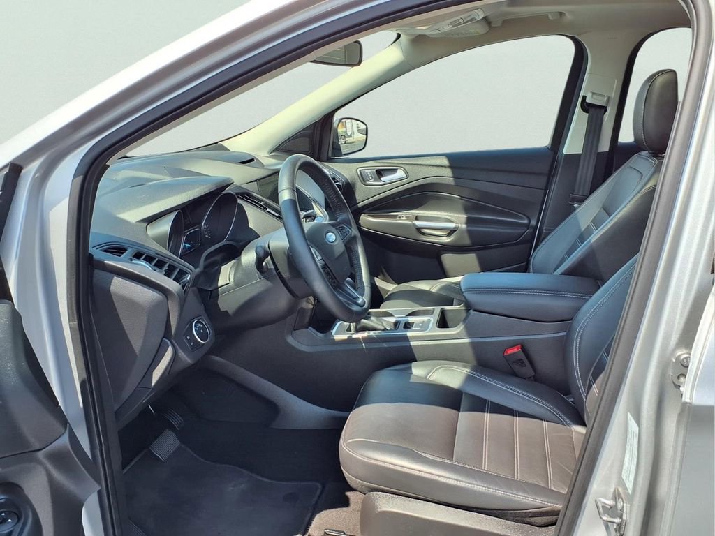 Used 2018 Ford Escape Titanium image 18