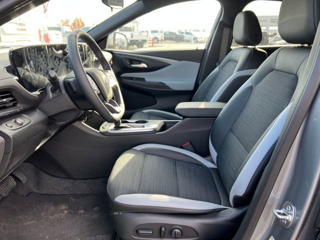 New 2025 Buick Envista Preferred w/ Convenience I Package image 11
