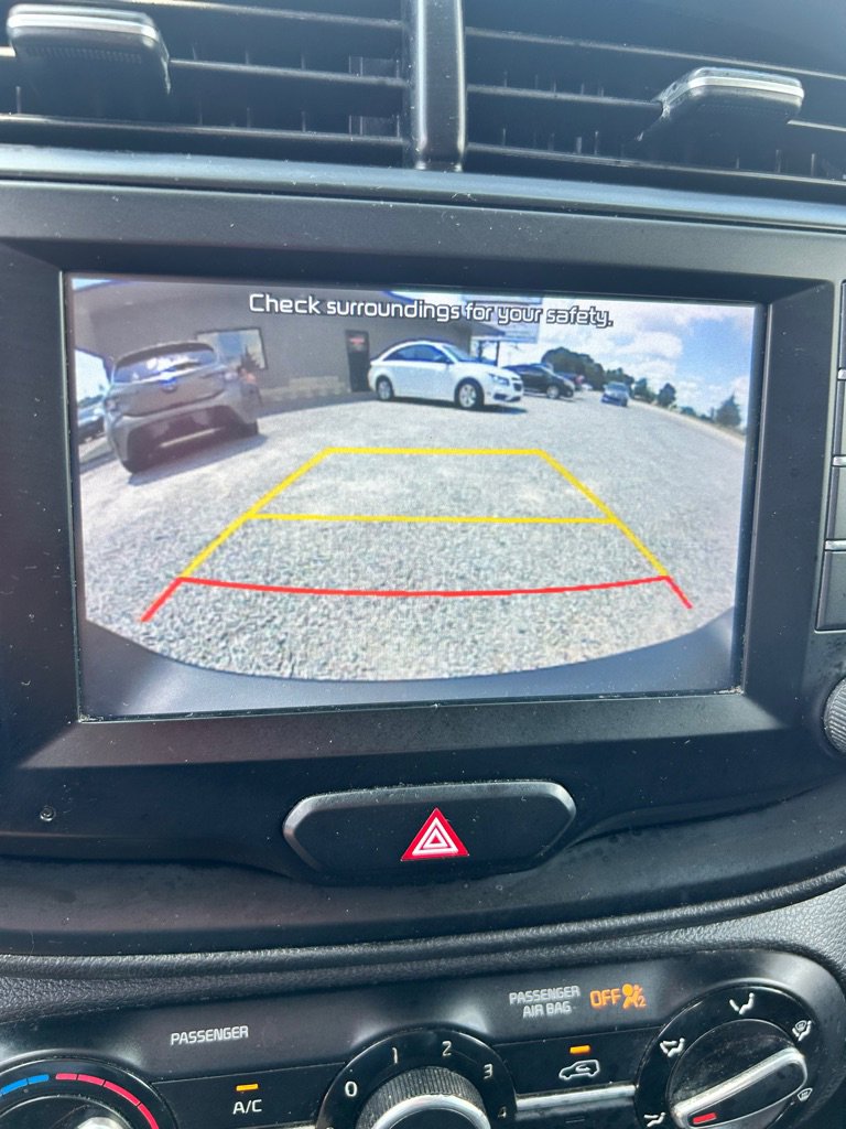 Used 2020 Kia Soul LX image 16