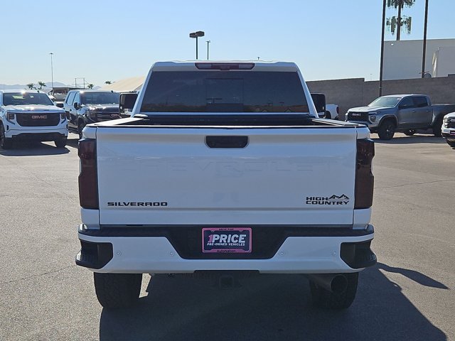 Used 2024 Chevrolet Silverado 2500 High Country w/ High Country Premium Package AWD/4WD image 6