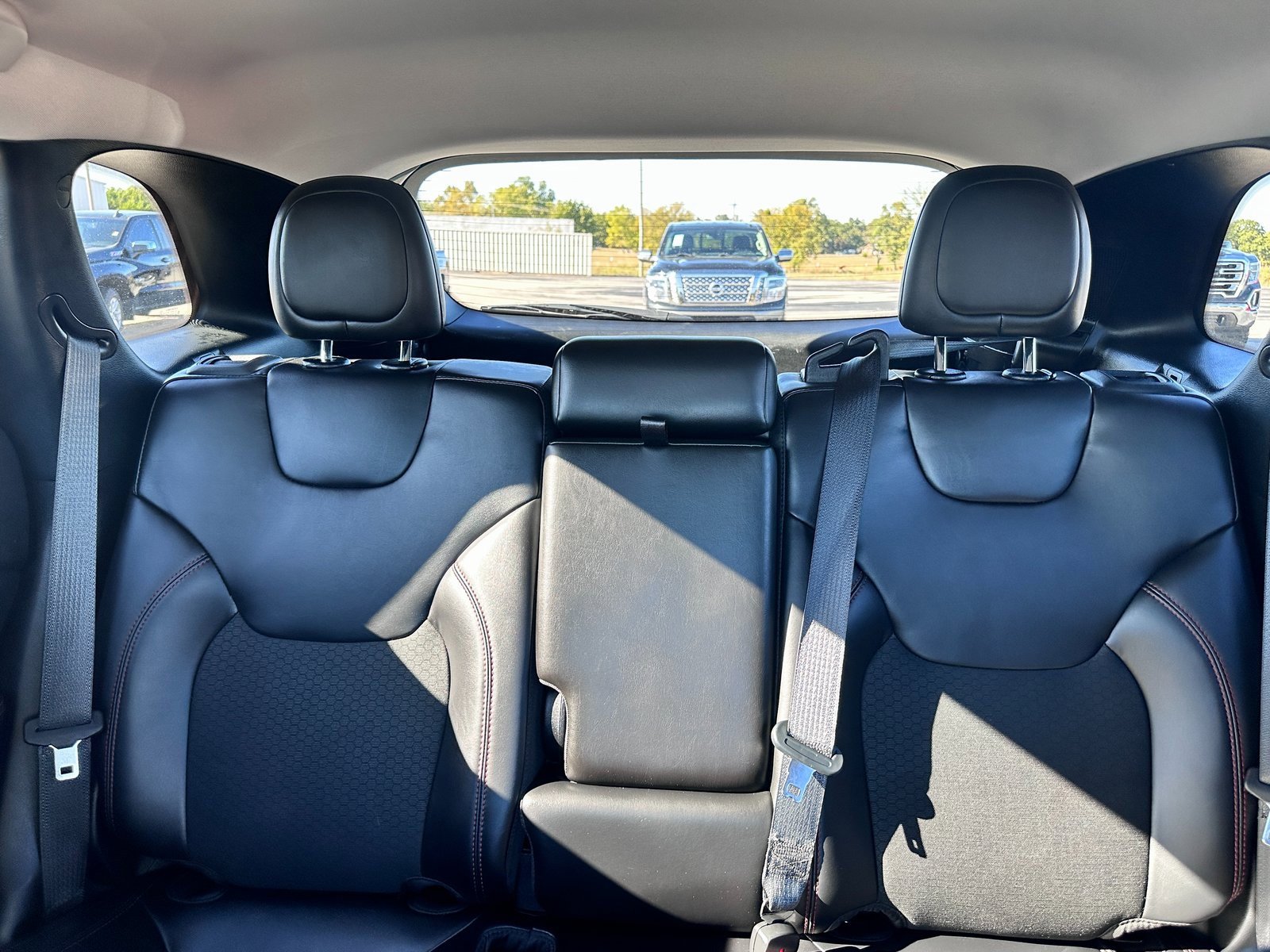 Used 2021 Jeep Cherokee Trailhawk w/ Technology Group image 25