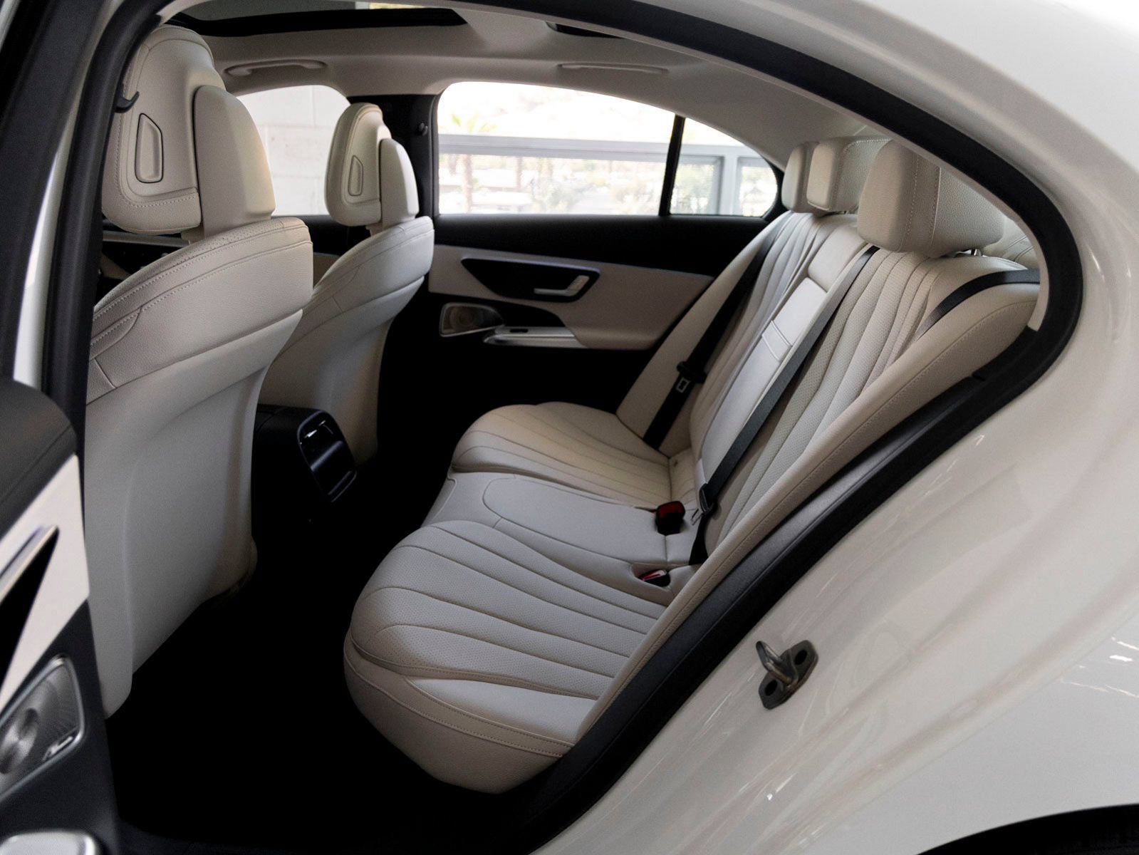 New 2027 Mercedes-Benz E 350 Sedan image 20