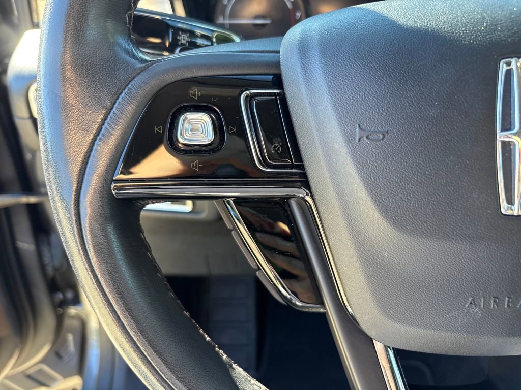 Used 2021 Lincoln Corsair AWD w/ Premium Package image 22
