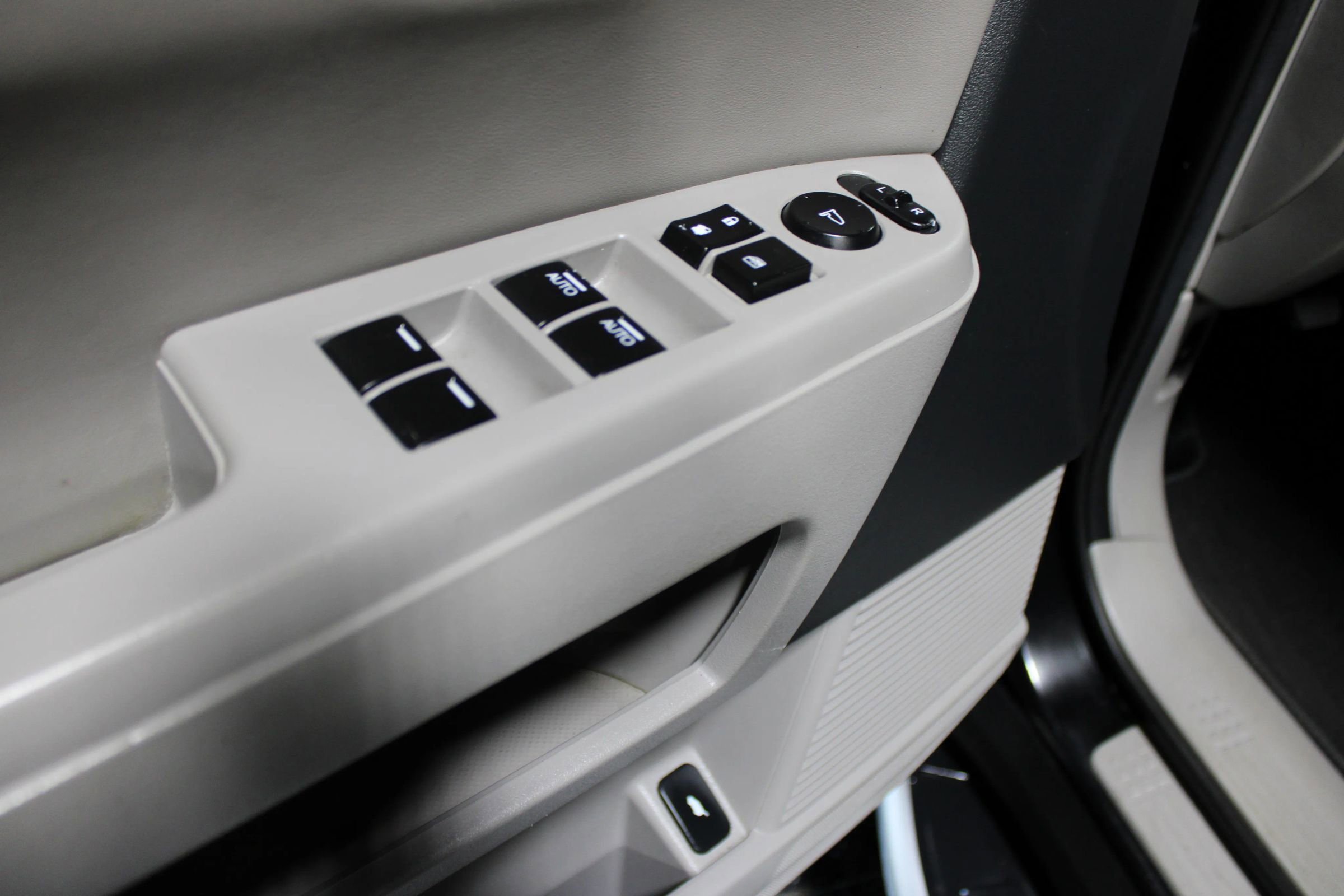 Used 2014 Honda Pilot EX-L image 28