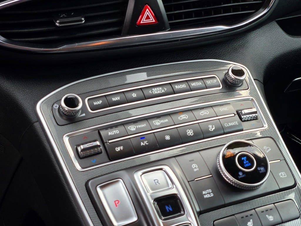 Used 2023 Hyundai Santa Fe SEL image 25