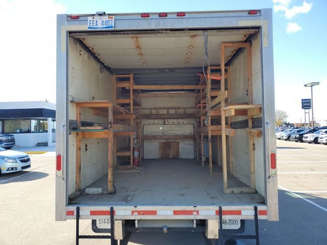 Used 2015 Ford E-350 and Econoline 350 Super Duty w/ Exterior Upgrade Package image 24