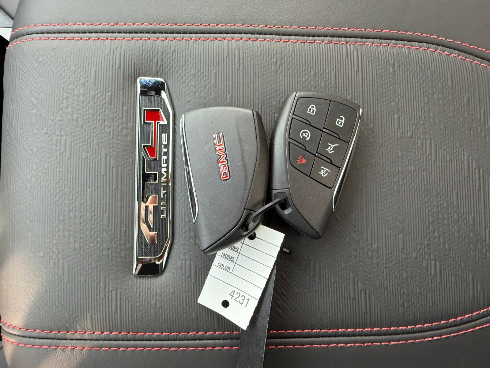 New 2026 GMC Yukon XL AT4 Ultimate w/ LPO, Floor Liner Package image 44