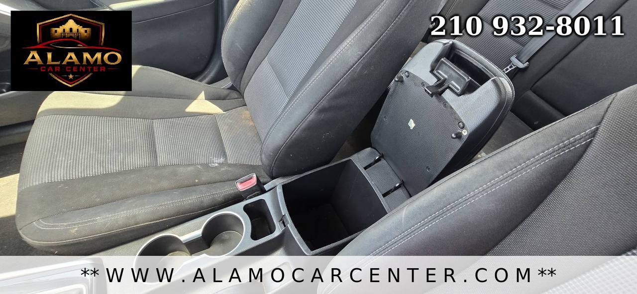 Used 2016 Hyundai Elantra GT FWD image 37
