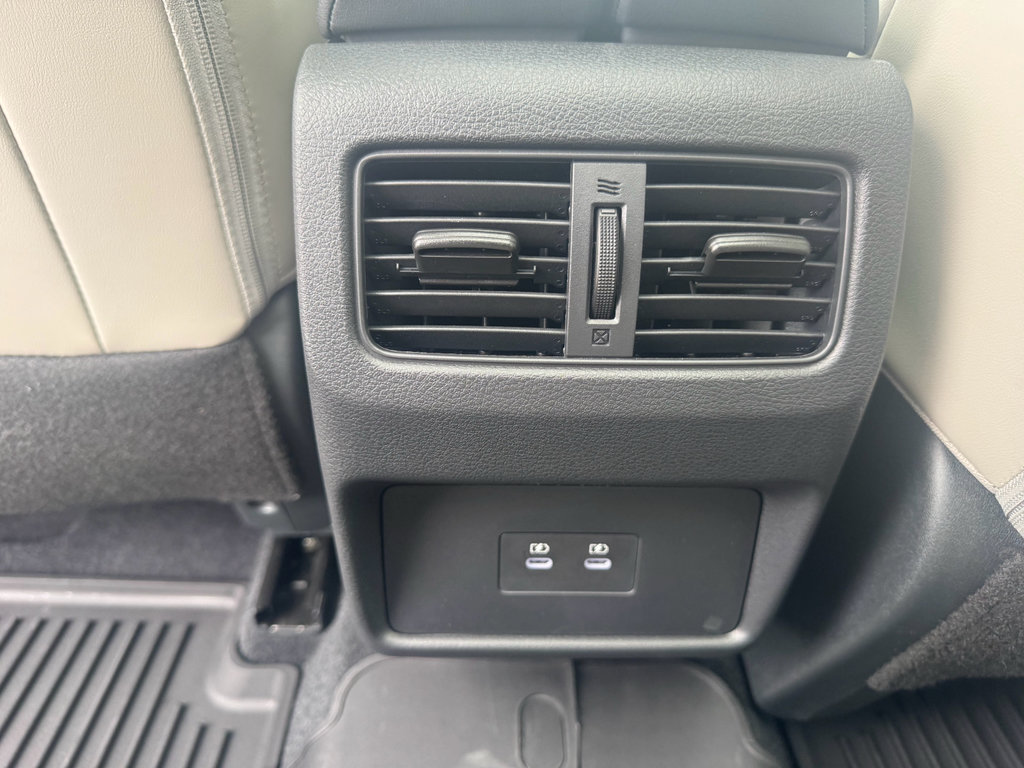 Used 2025 Nissan Rogue SV w/ SV Premium Package FWD image 26