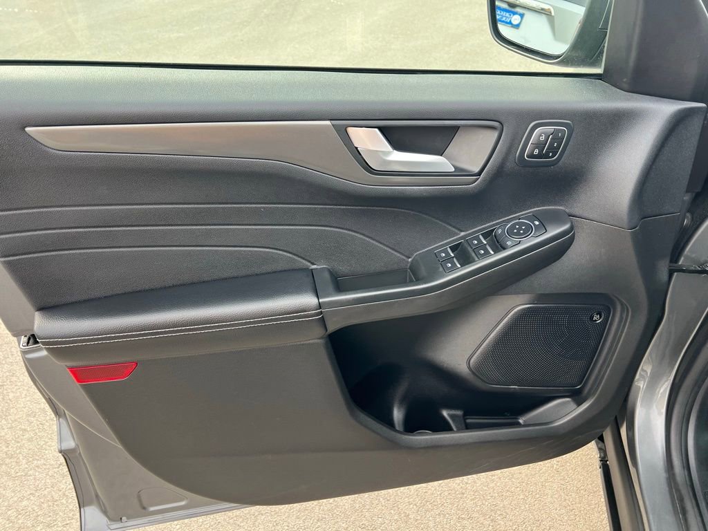 Used 2023 Ford Escape Active w/ Tech Pack #2 image 15