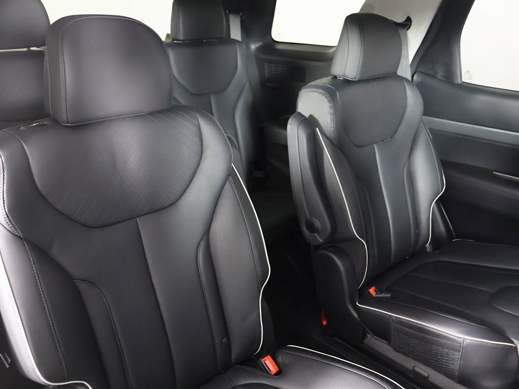 Used 2023 Hyundai Palisade SEL w/ Premium Package image 39
