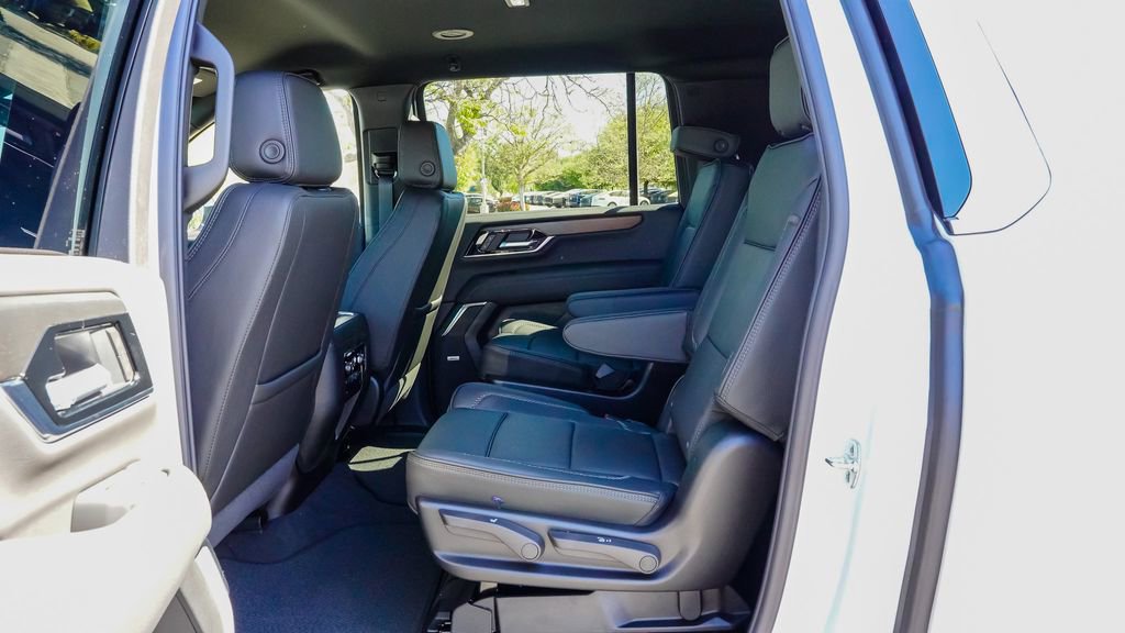 New 2026 GMC Yukon XL Denali image 10