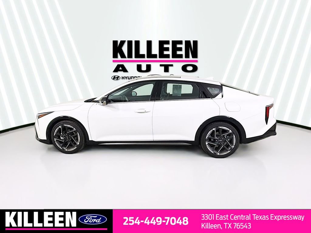 Used 2025 Kia K4 GT-Line w/ GT-Line Premium Package image 4