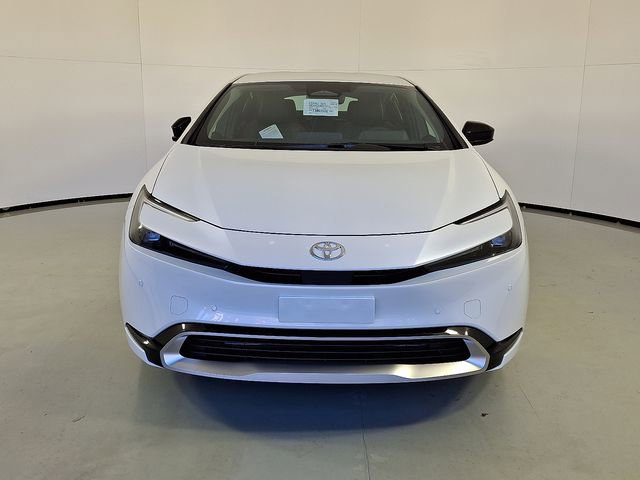 New 2026 Toyota Prius Plug-In Hybrid FWD image 2