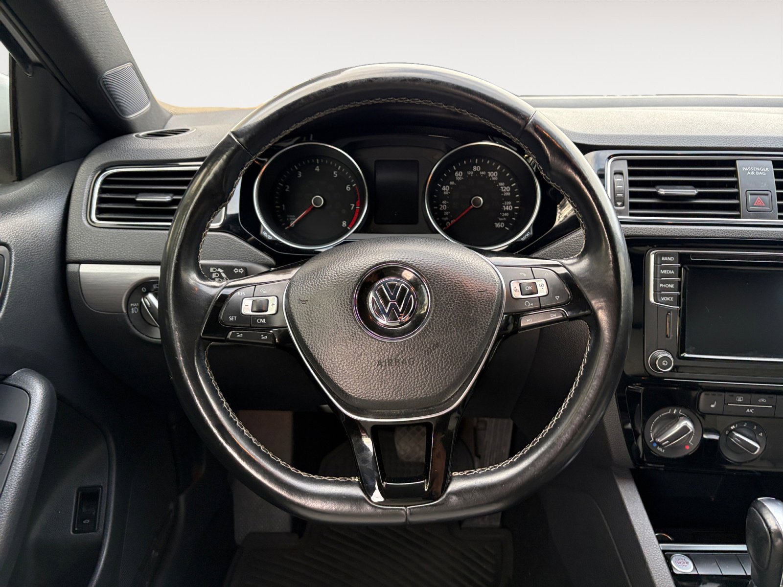 Used 2016 Volkswagen Jetta Sport image 14