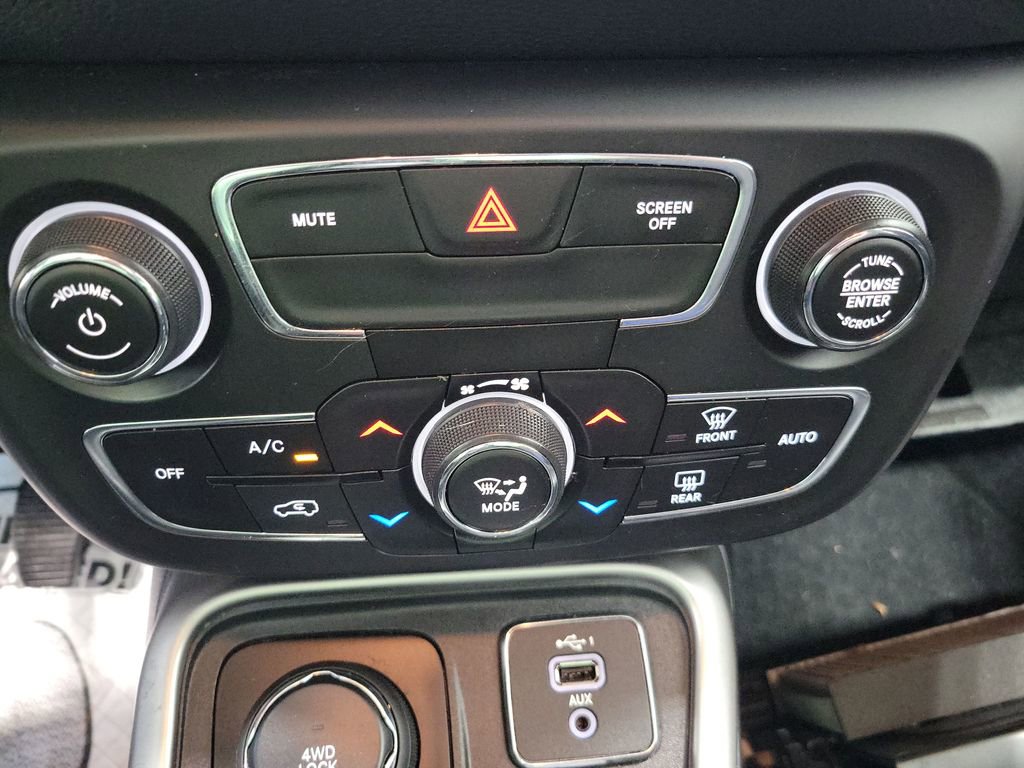 Used 2019 Jeep Compass Latitude w/ Popular Equipment Group image 32