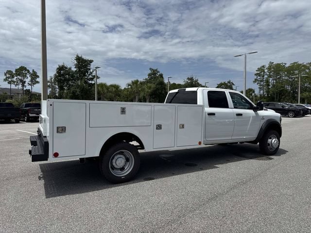 New 2026 RAM 5500 Tradesman w/ Chrome Appearance Group AWD/4WD image 3