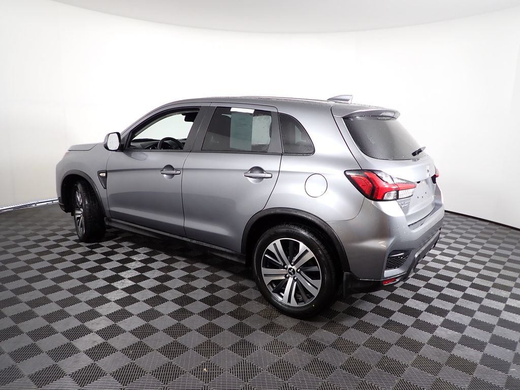 Used 2022 Mitsubishi Outlander Sport ES AWD/4WD image 9
