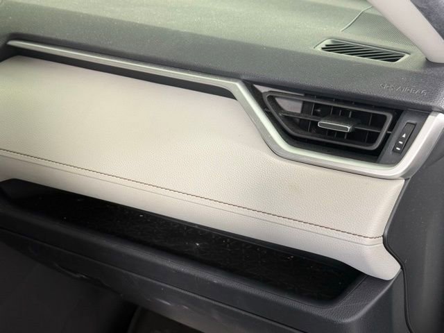 Used 2023 Toyota RAV4 XLE Premium image 30