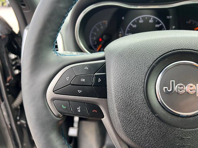 Used 2018 Jeep Grand Cherokee Laredo AWD/4WD image 16