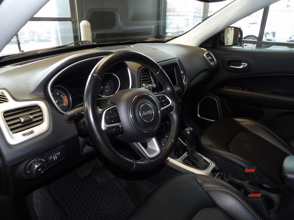 Used 2021 Jeep Compass Latitude w/ Convenience Group image 24