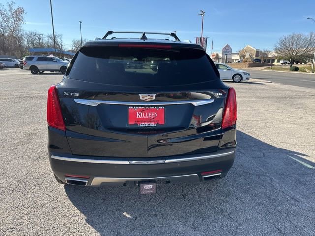 Used 2017 Cadillac XT5 Platinum w/ Driver Assist Package AWD/4WD image 18