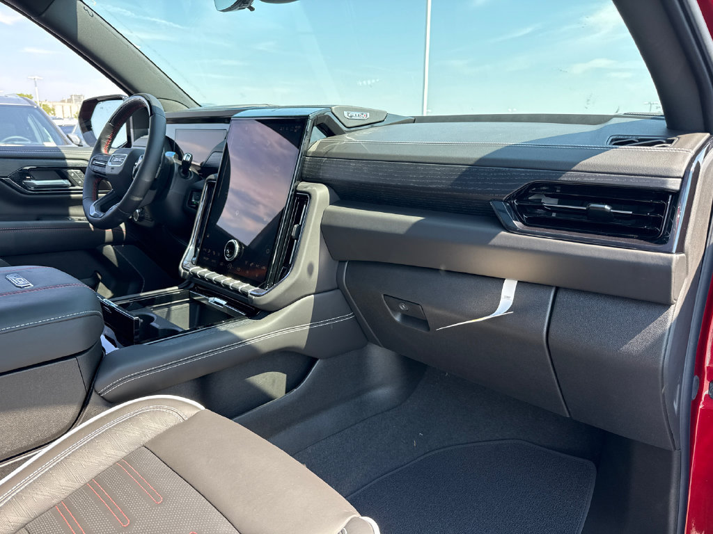 New 2026 GMC Yukon AT4 Ultimate AWD/4WD image 40