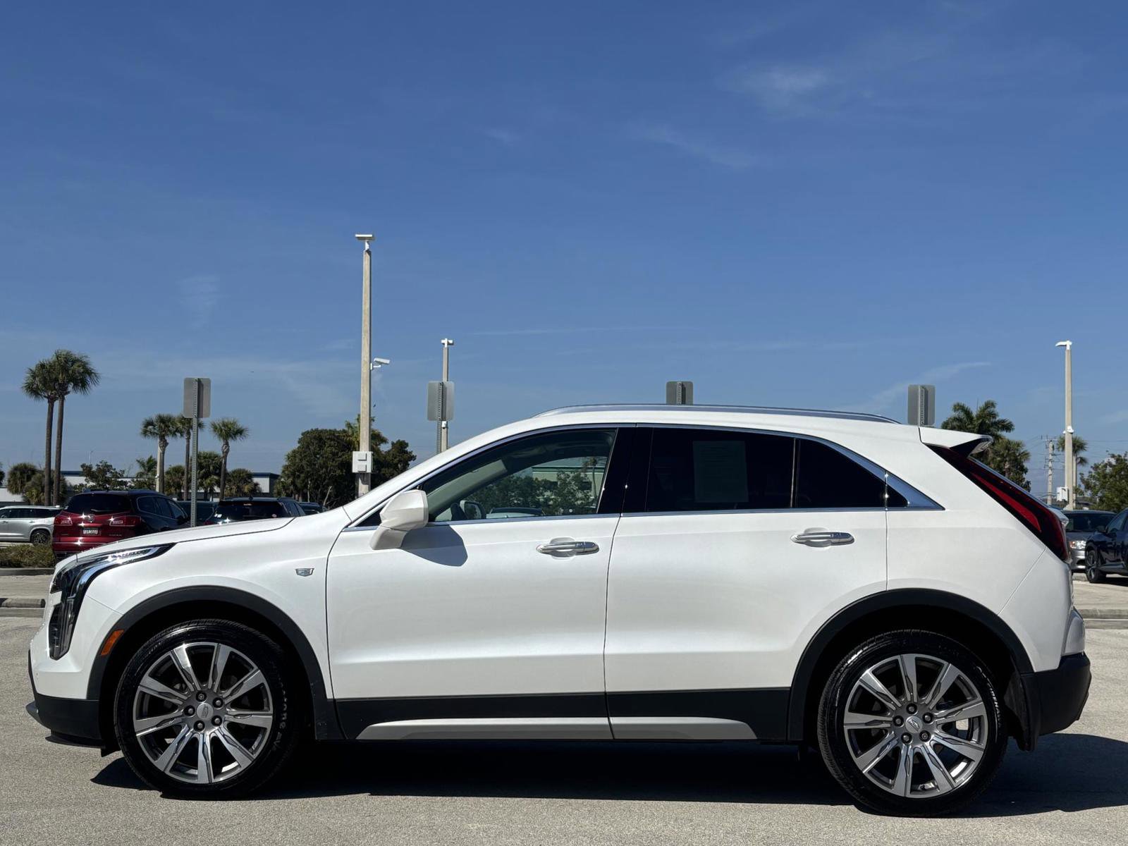 Used 2019 Cadillac XT4 Premium Luxury w/ Driver Awareness Package image 9