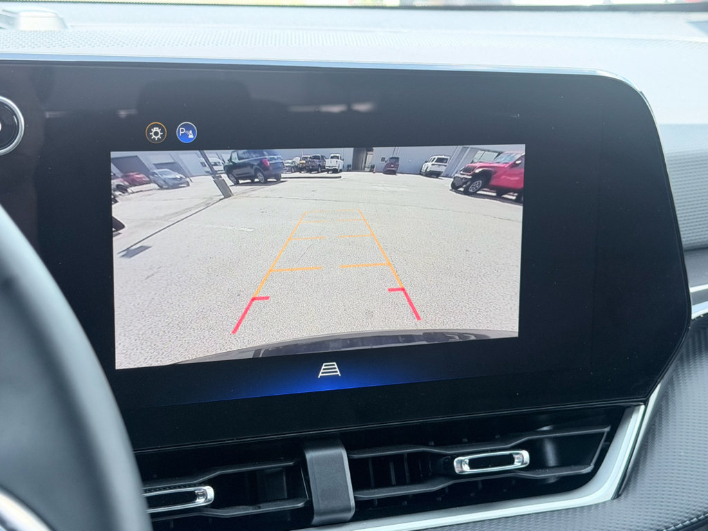 Used 2026 Chevrolet Equinox LT FWD image 15
