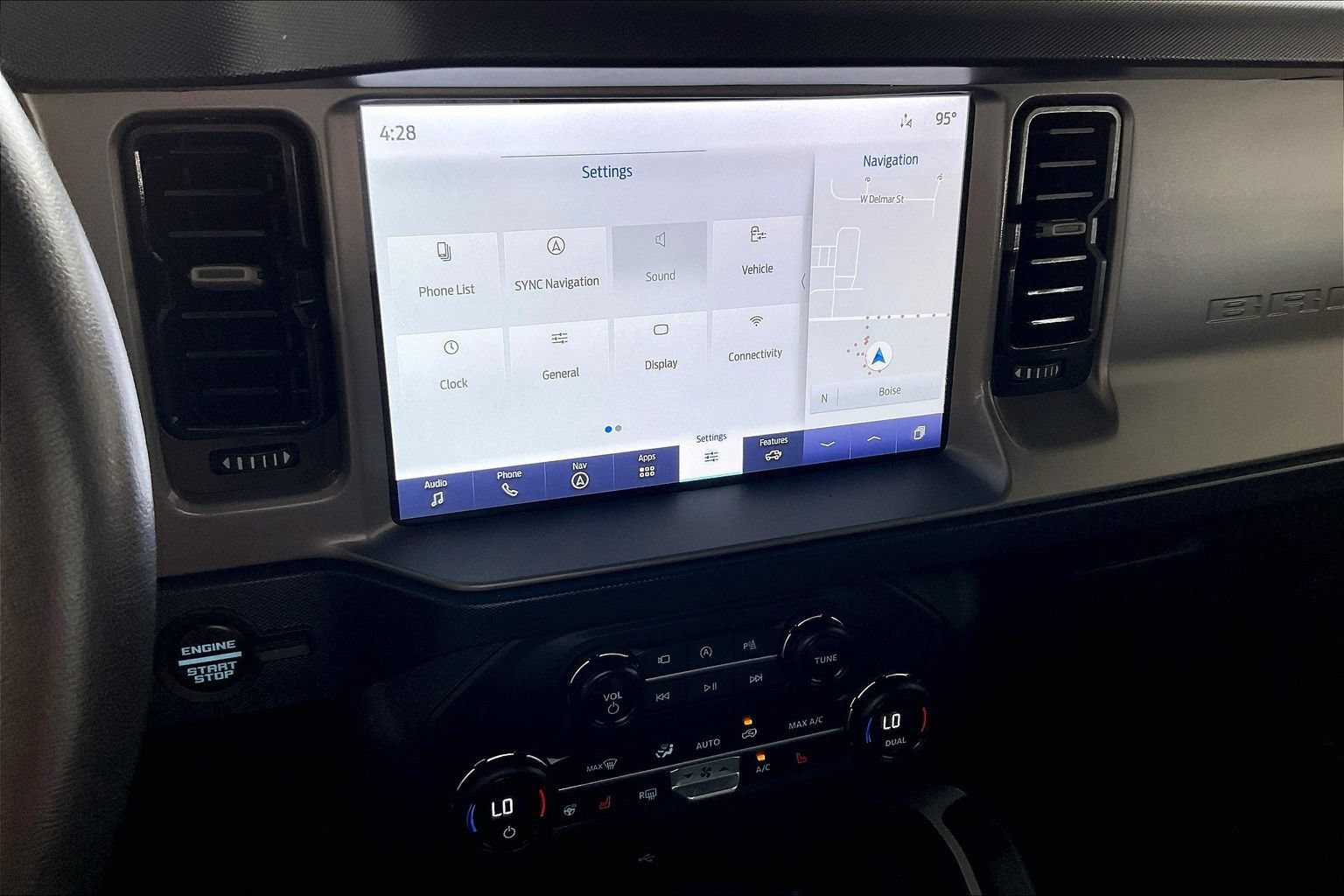 Used 2023 Ford Bronco Outer Banks AWD/4WD image 9