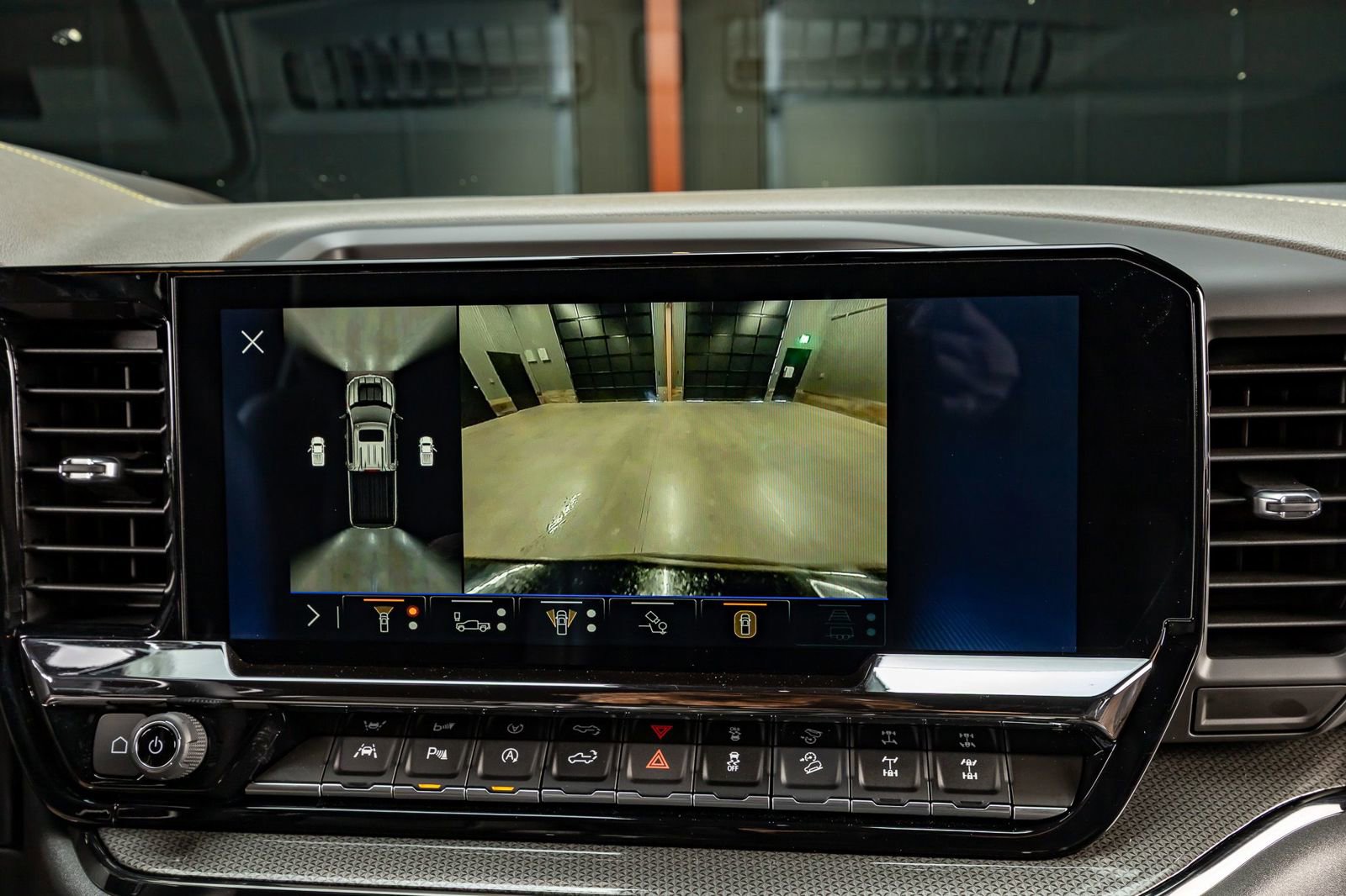 Used 2025 Chevrolet Silverado 1500 ZR2 image 26