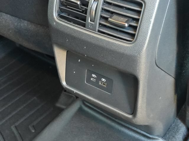 Used 2023 Nissan Rogue SV FWD image 18