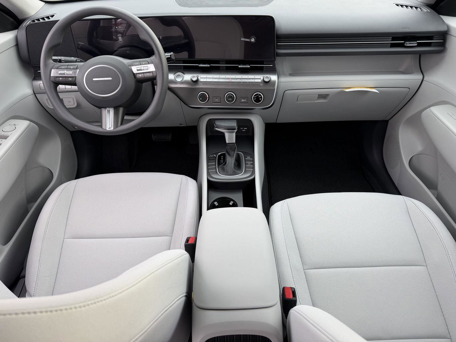 New 2026 Hyundai Kona SE image 6