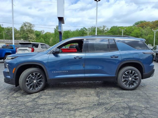 New 2025 Chevrolet Traverse LT w/ Sun and Wheel Package FWD image 13