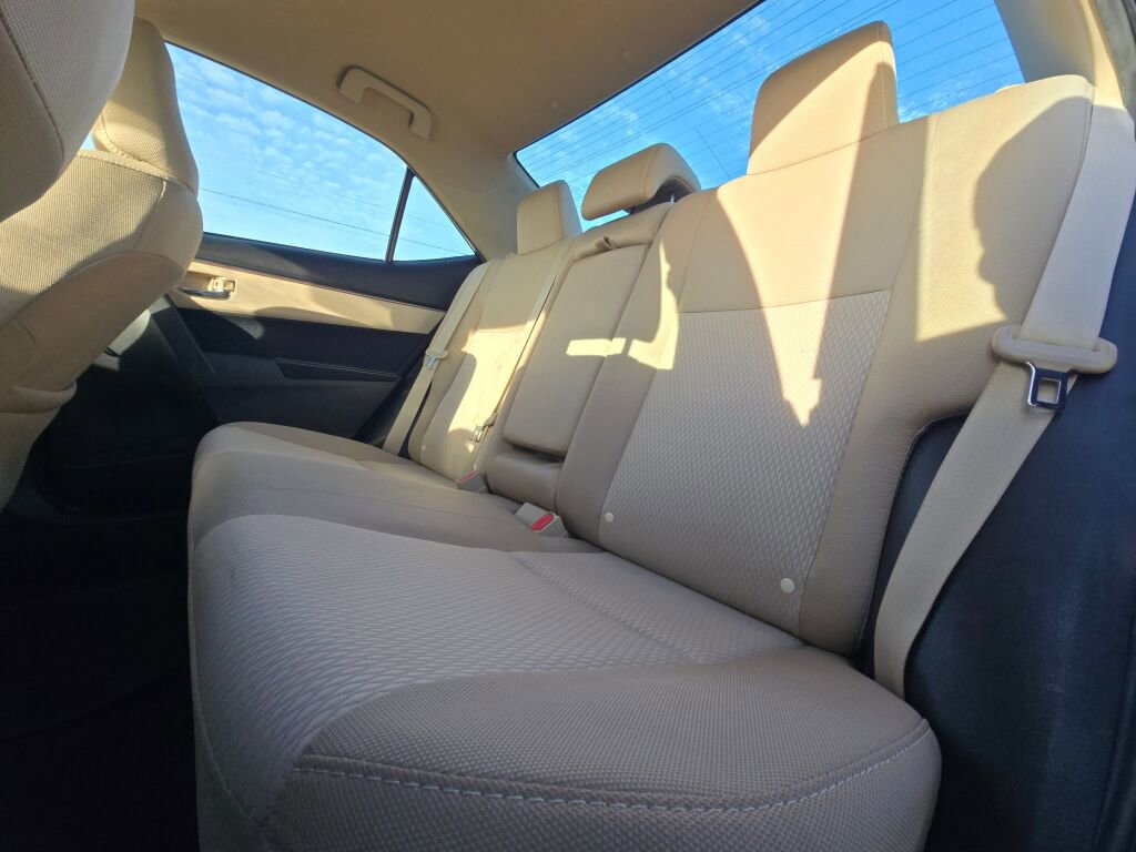 Used 2016 Toyota Corolla LE image 14