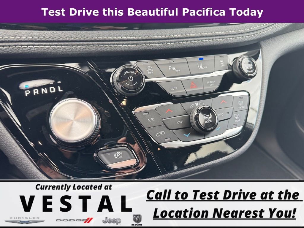 New 2026 Chrysler Pacifica Select AWD/4WD image 36