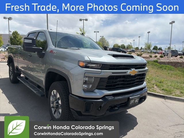 Used 2025 Chevrolet Silverado 2500 Custom w/ Custom Value Package AWD/4WD image 2