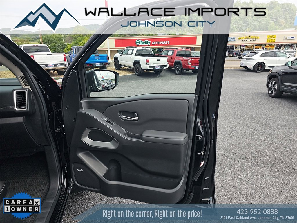 Used 2024 Nissan Frontier SL image 24