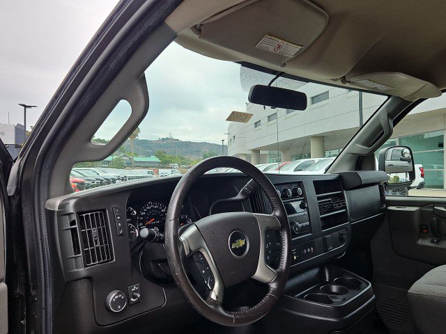 Used 2016 Chevrolet Express 2500 RWD image 10