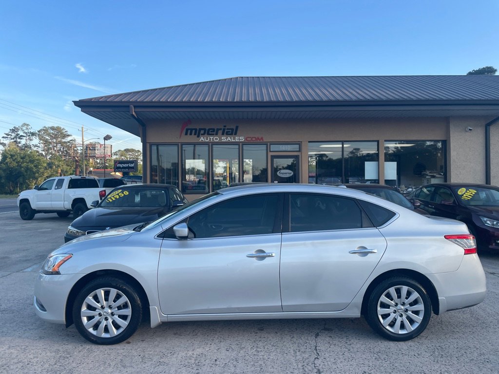 Used 2014 Nissan Sentra SV w/ SV Driver Package FWD image 2