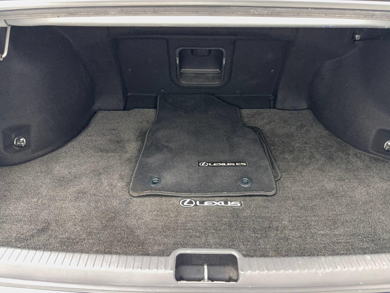 Used 2022 Lexus ES 350 w/ Accessory Package FWD image 47