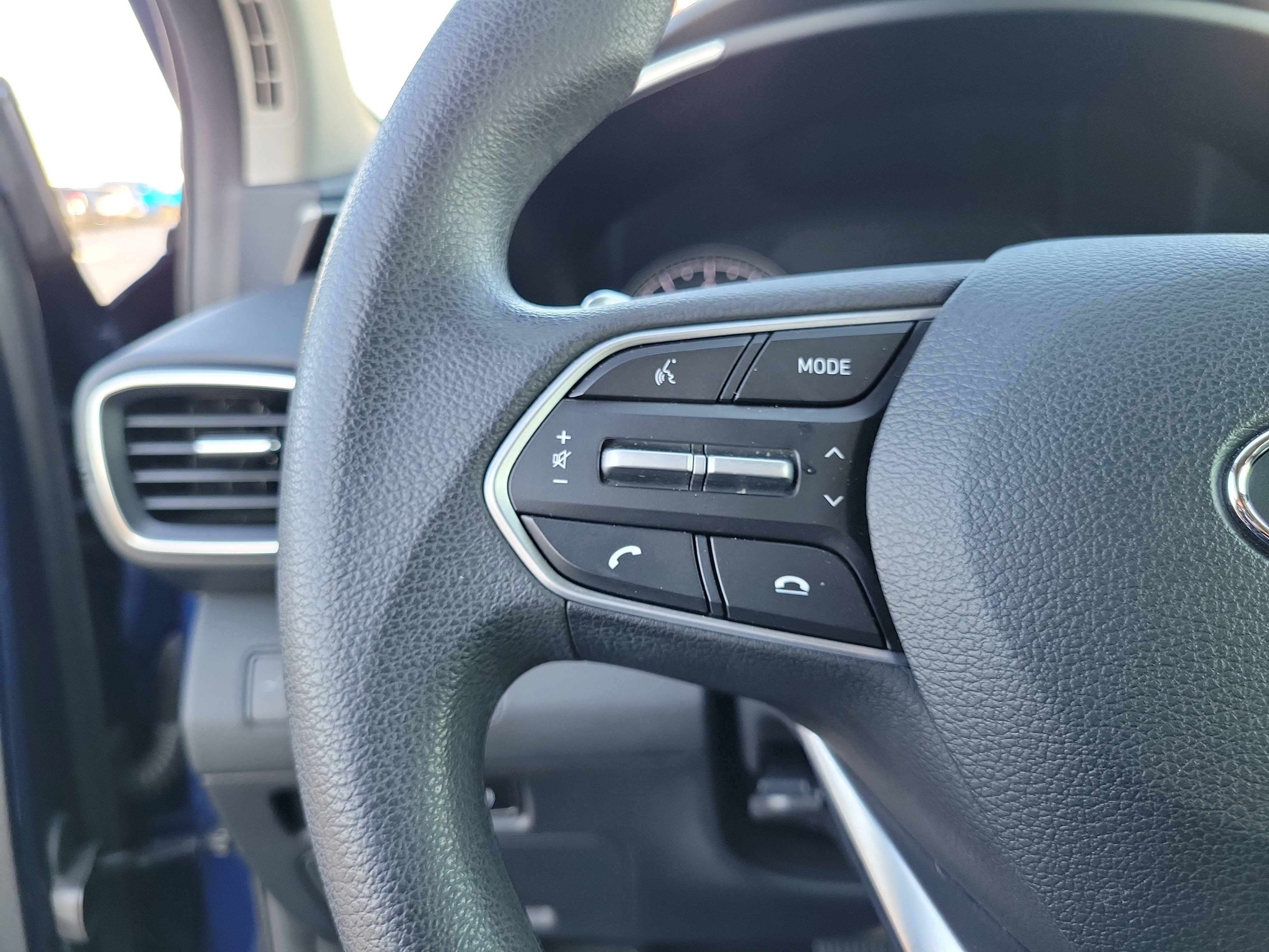 Used 2022 Hyundai Santa Fe SEL w/ Cargo Package image 22